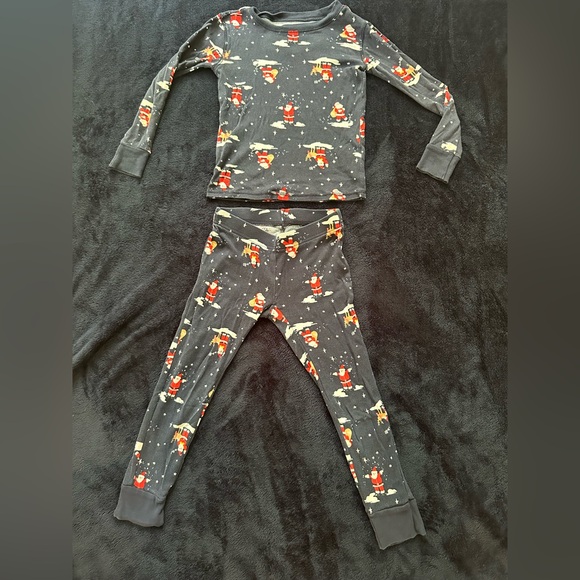 Old Navy Other - Old Navy Kids Santa Print Pajama Set - Dark Blue